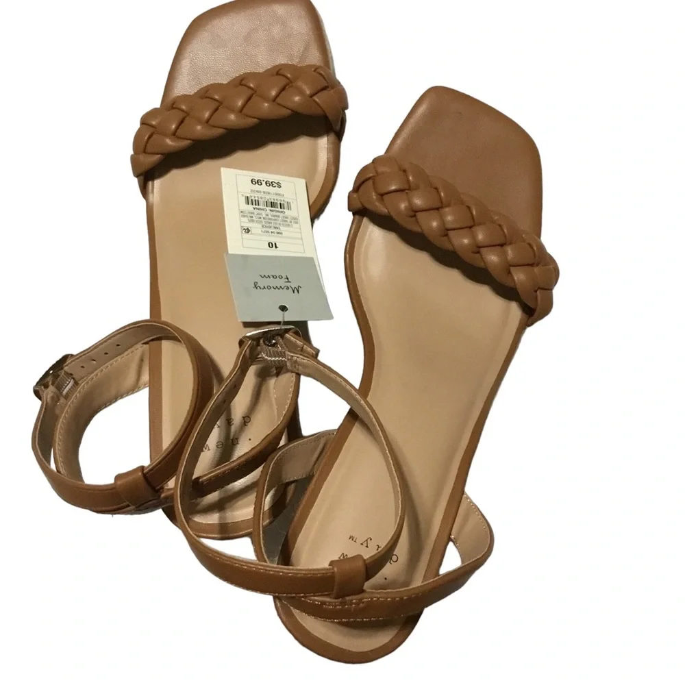 A New Day Memory Foam Size 10 Tan Joyce Shoes NWOB